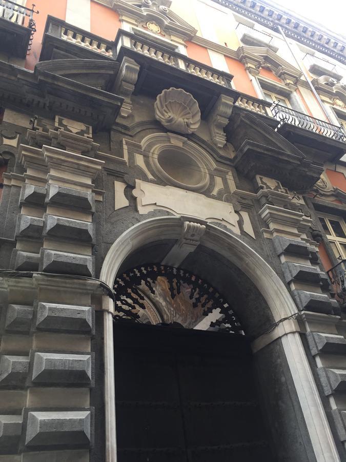 但丁和比阿特丽斯住宿加早餐旅馆 那不勒斯 外观 照片