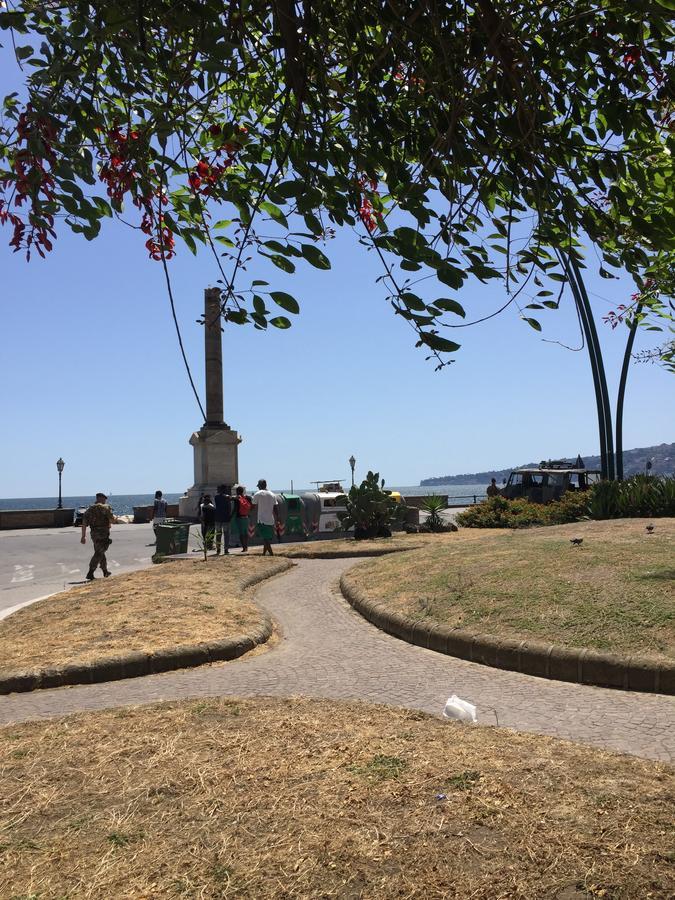 但丁和比阿特丽斯住宿加早餐旅馆 那不勒斯 外观 照片